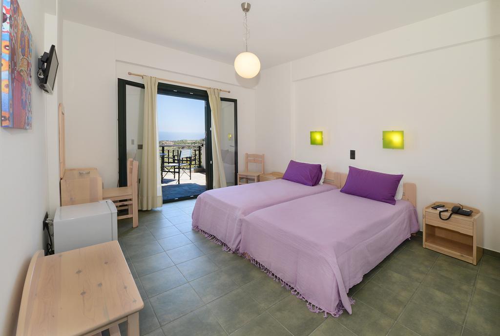 Eri Rooms to Let Raches  Kamer foto